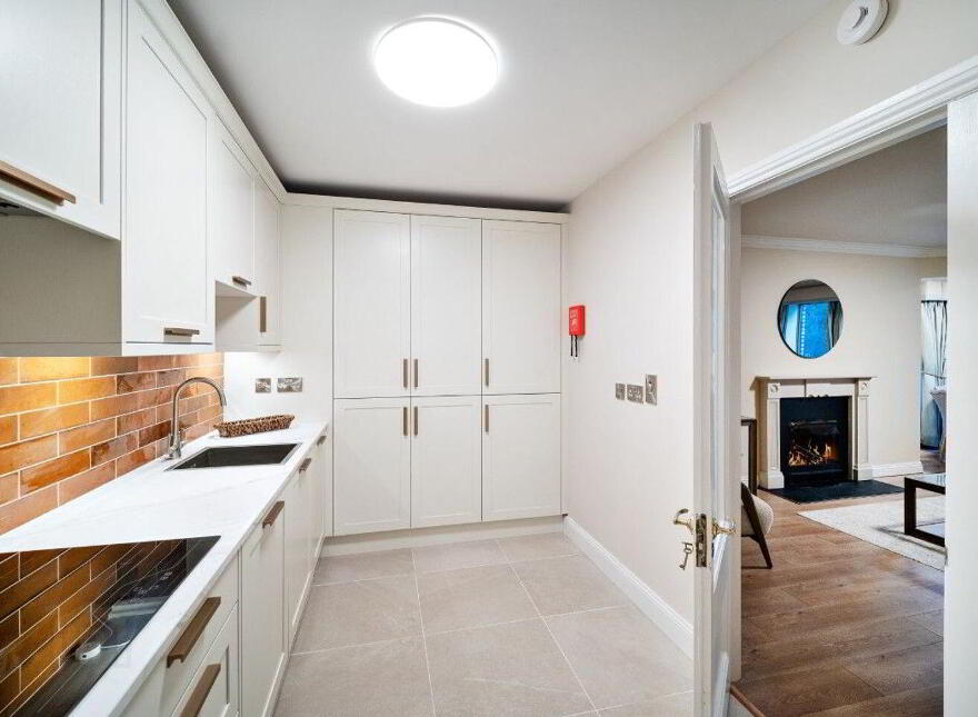 Shrewsbury Park Ballsbridge, Ballsbridge, D04FK44
