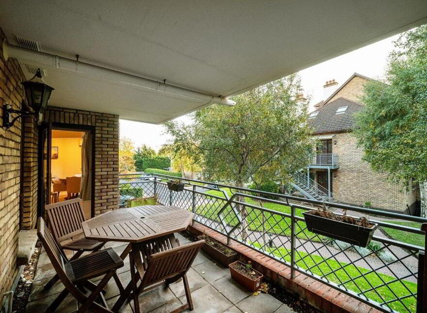 Shrewsbury Park Ballsbridge, Ballsbridge, D04FK44