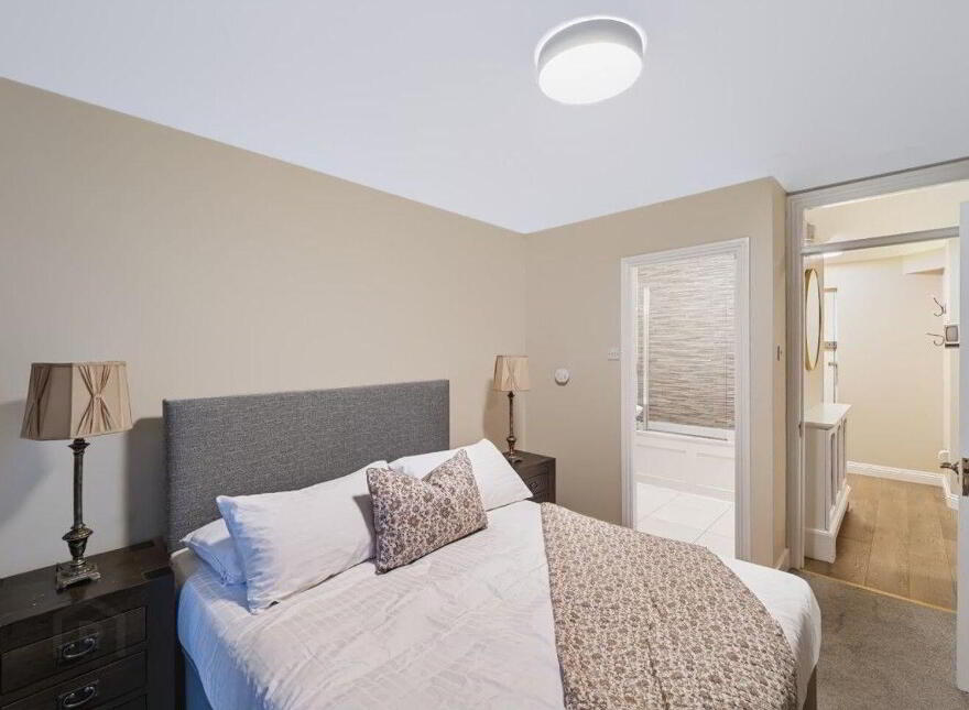 Shrewsbury Park Ballsbridge, Ballsbridge, D04FK44
