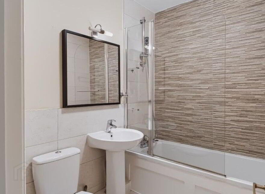 Shrewsbury Park Ballsbridge, Ballsbridge, D04FK44