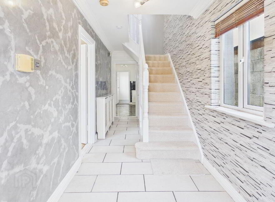 19 Annsfield Woods, Athlone, N37F668