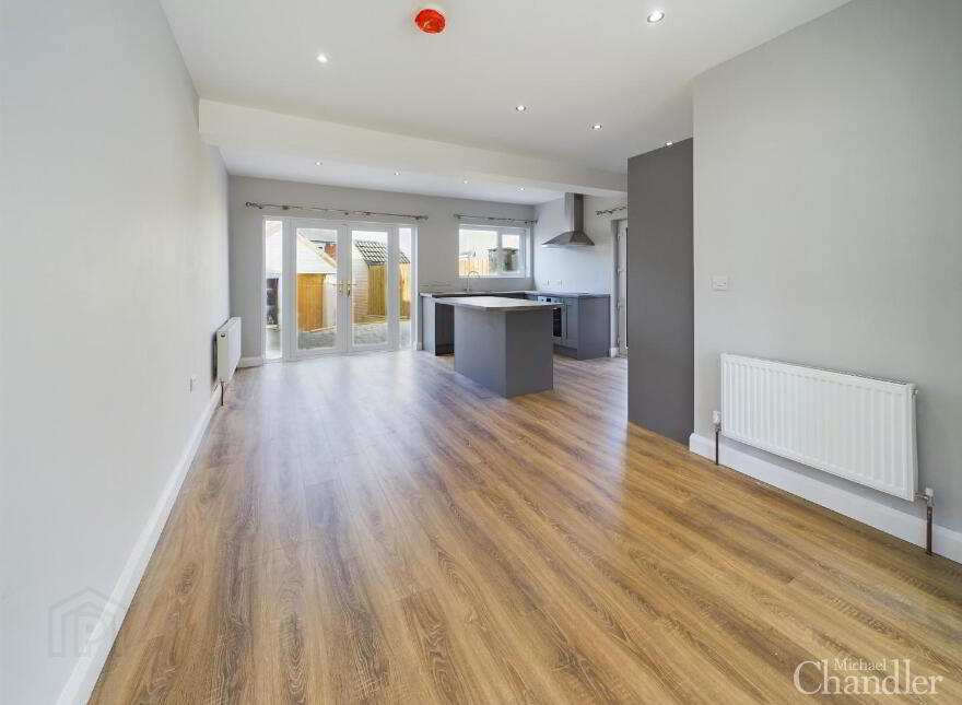 176 Grand Parade, Belfast, BT5 5PE