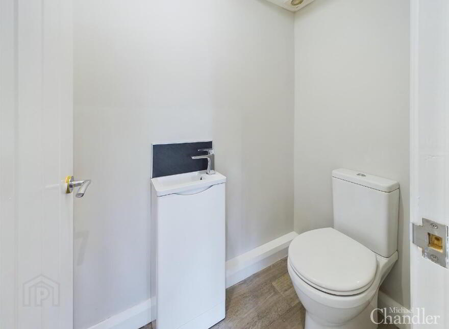 176 Grand Parade, Belfast, BT5 5PE