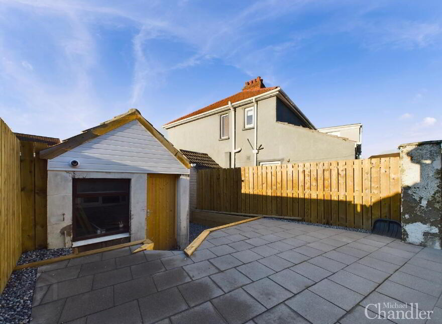 176 Grand Parade, Belfast, BT5 5PE