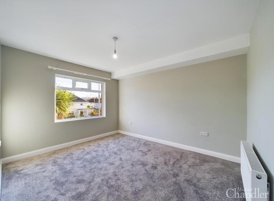 176 Grand Parade, Belfast, BT5 5PE