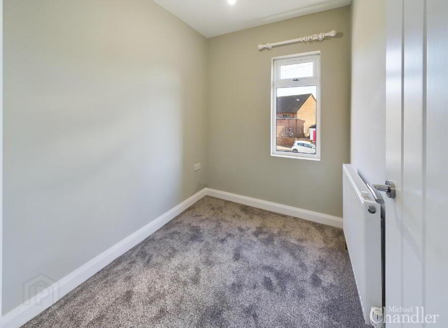 176 Grand Parade, Belfast, BT5 5PE