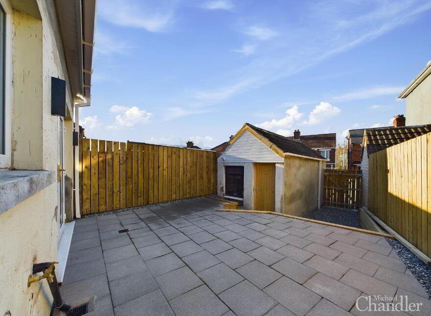 176 Grand Parade, Belfast, BT5 5PE