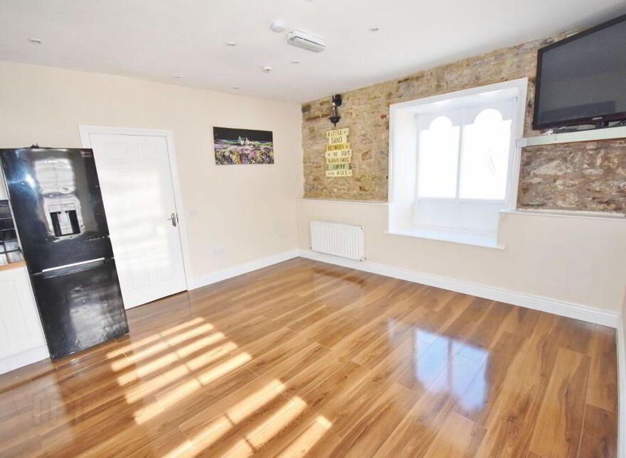 Main Street ( Formally, J Brownes Bar), Ballyduff, V92HP2W