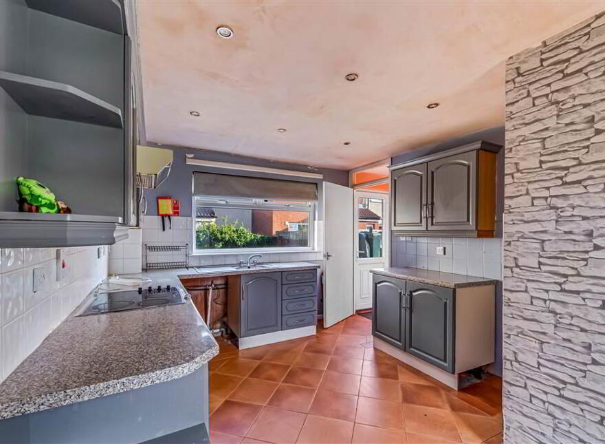 20 Aitnamona Crescent, Belfast, BT11 8PN