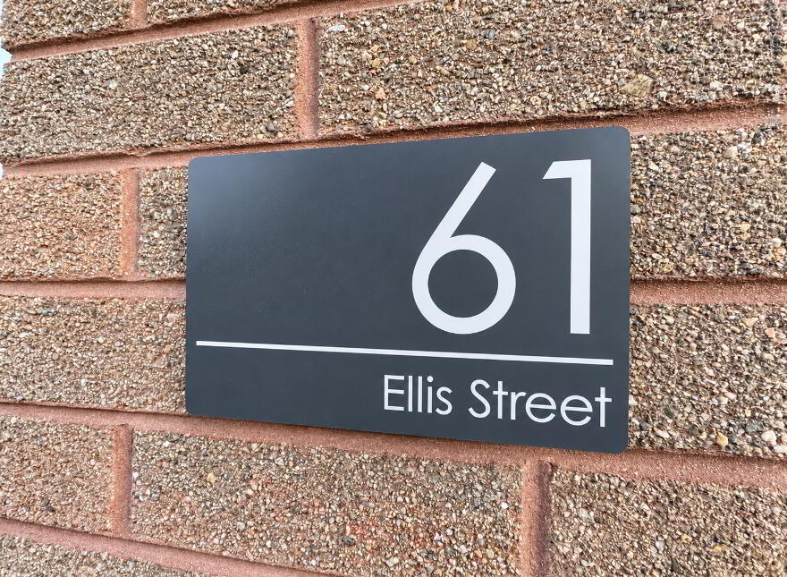 61 Ellis Street, Carrickfergus, BT38 8AY
