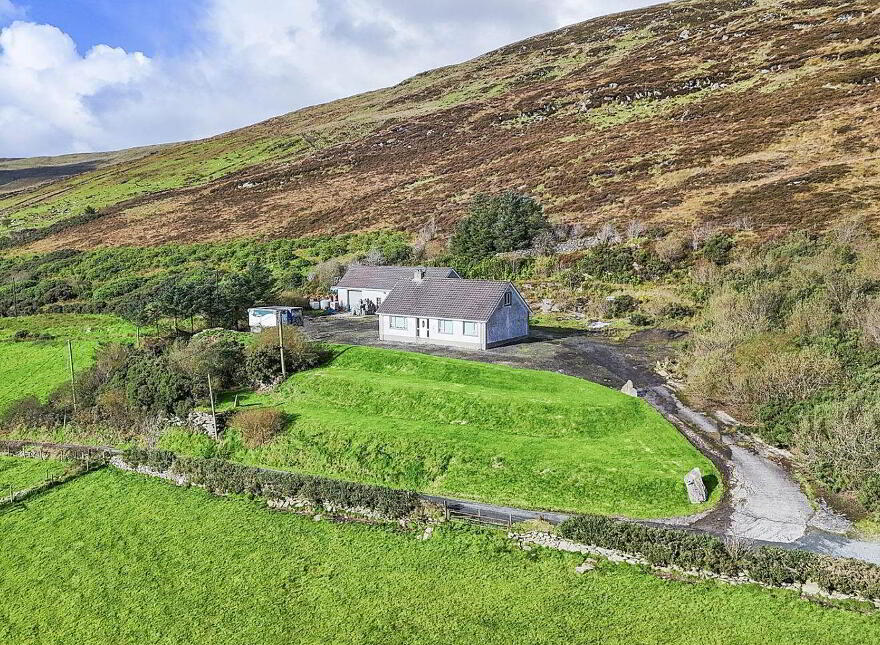 Gortnaskea, Burnfoot