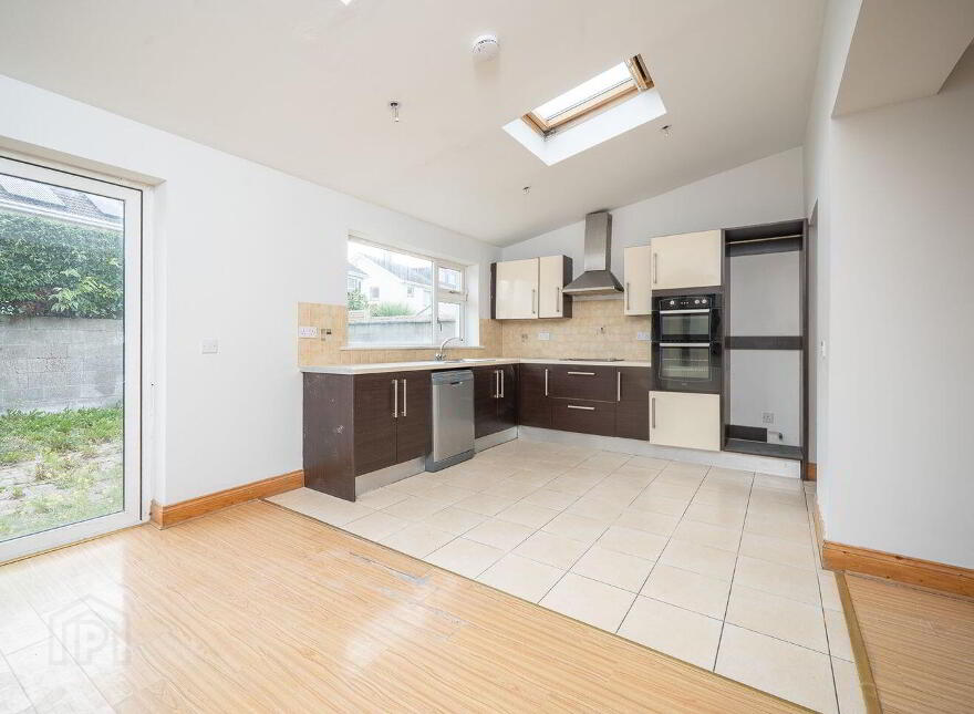 33a Tymon Crescent, Old Bawn, Tallaght, Dublin 24, D24XY32