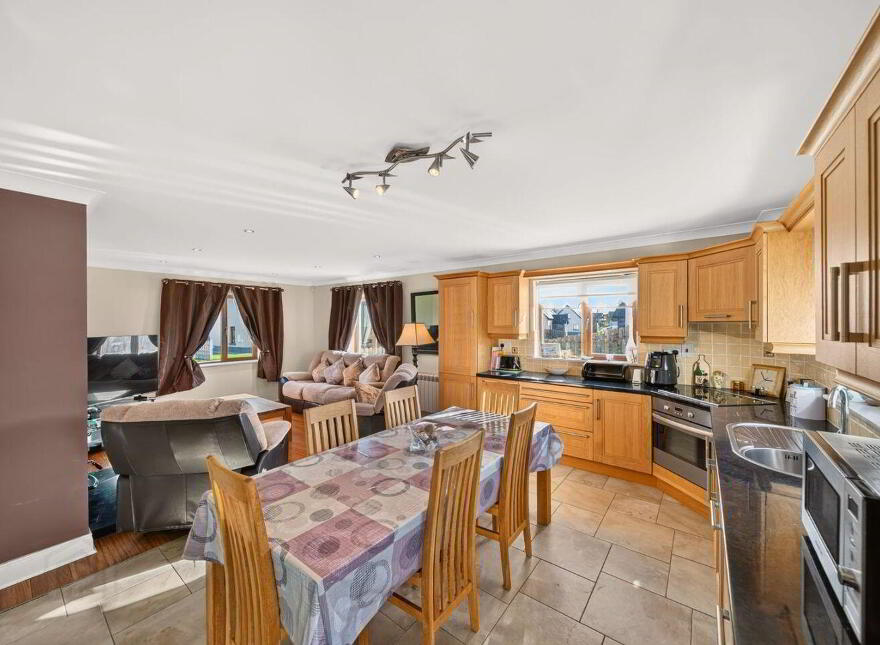 C77 Cahermore Holiday Village, Enniscrone, F26P276