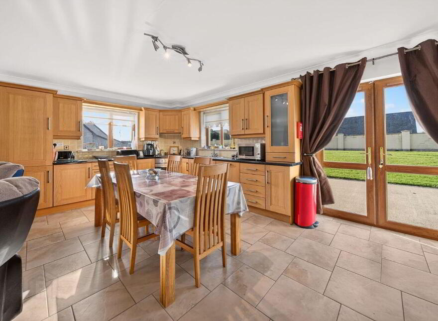 C77 Cahermore Holiday Village, Enniscrone, F26P276
