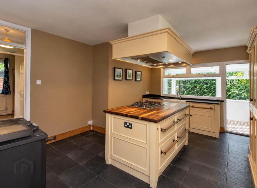 9 Ballycraggan, Puckane, Nenagh, E45PK23