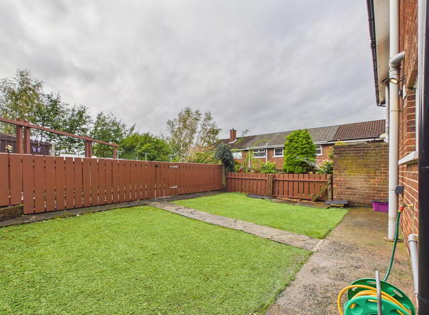 55 Clarawood Park, Belfast, BT5 6FT
