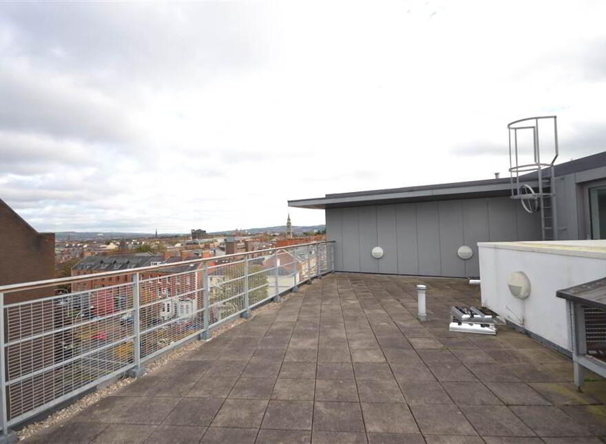 1.2, 117 Lisburn Road, Belfast, BT9 7AF