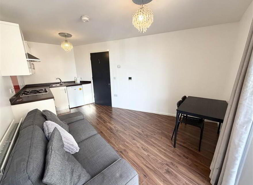 1.2, 117 Lisburn Road, Belfast, BT9 7AF