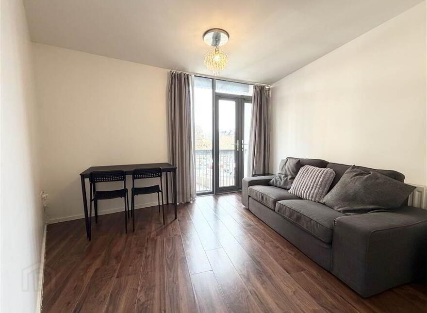 1.2, 117 Lisburn Road, Belfast, BT9 7AF