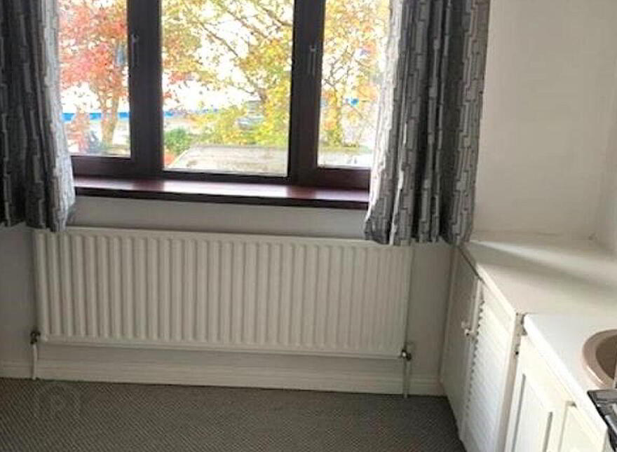 20 Ballyloughane Road, Renmore, H91W63P