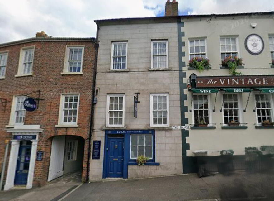 1 The Square, Hillsborough, BT26 6AG photo