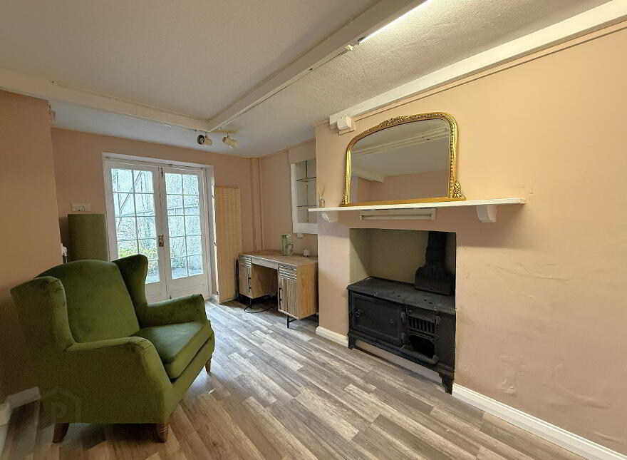 1 The Square, Hillsborough, BT26 6AG