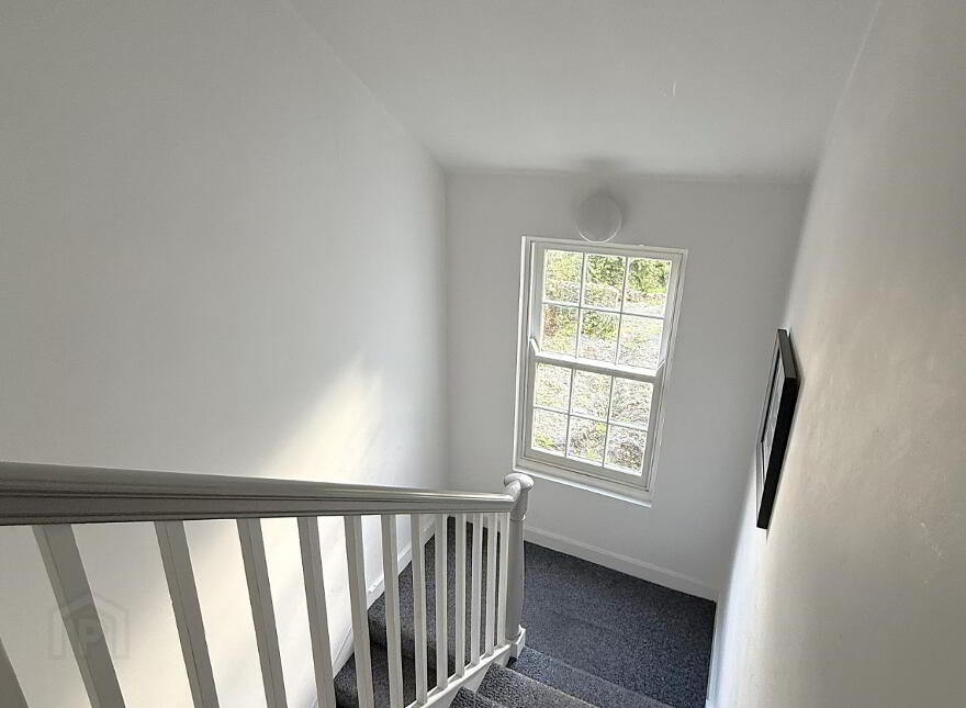 1 The Square, Hillsborough, BT26 6AG