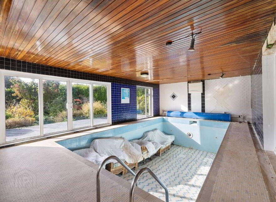 Graceland, 1 Killiney Heath, Killiney, A96R684
