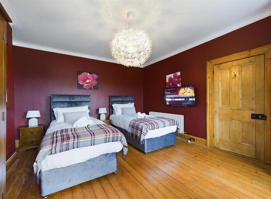 375 Upper Newtownards Road, Belfast, BT4 3LF