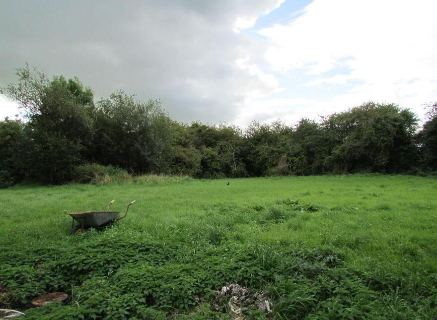 Monagee, Camus, Cashel, E25F437