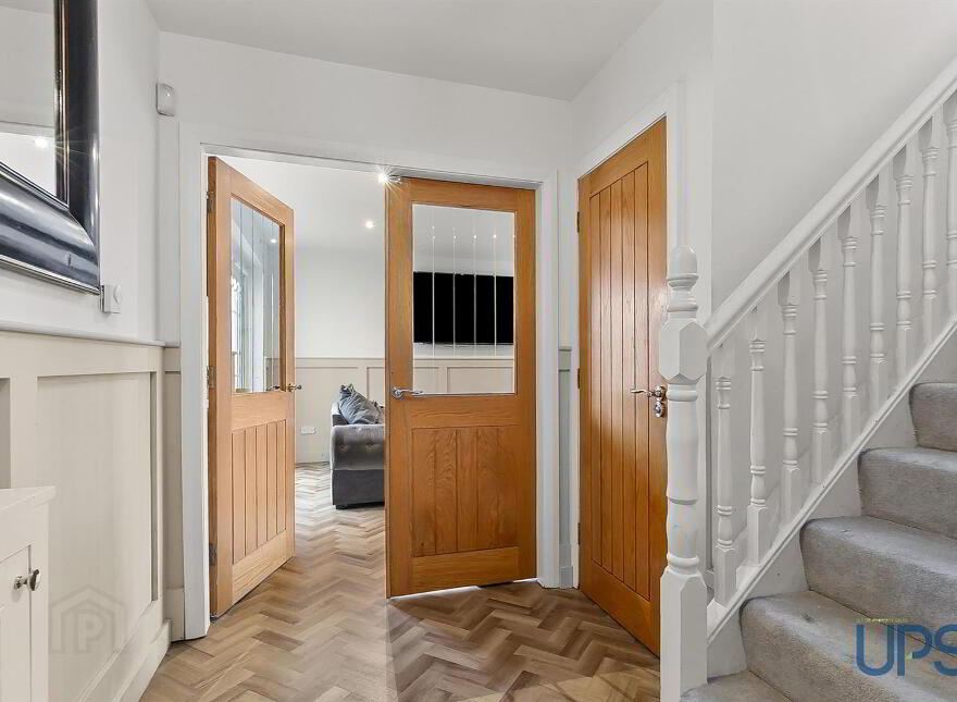 112 Lagmore Glen, Stewartstown Road, Dunmurry, Belfast, BT17 0WB
