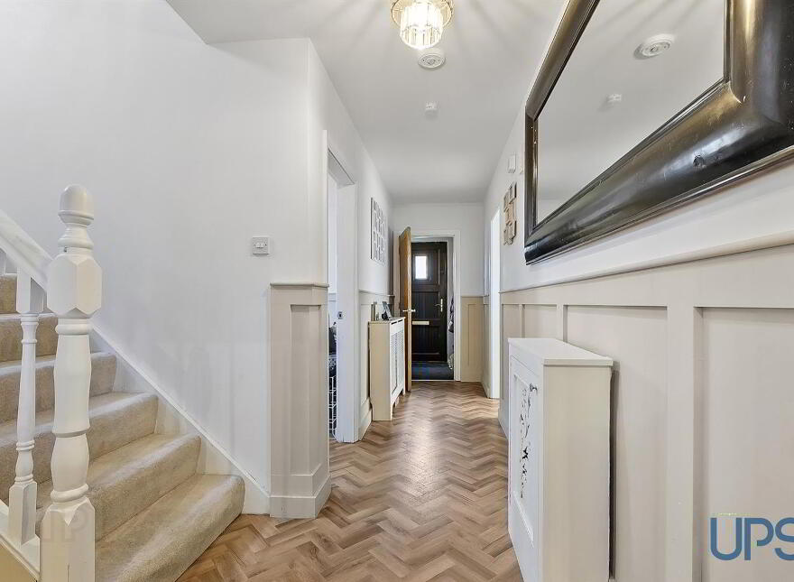 112 Lagmore Glen, Stewartstown Road, Dunmurry, Belfast, BT17 0WB
