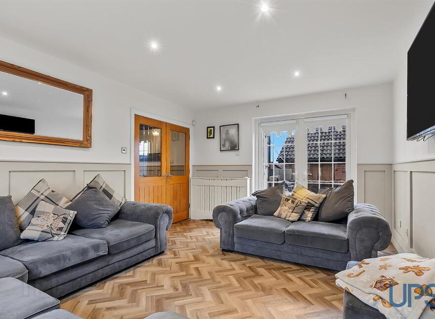 112 Lagmore Glen, Stewartstown Road, Dunmurry, Belfast, BT17 0WB