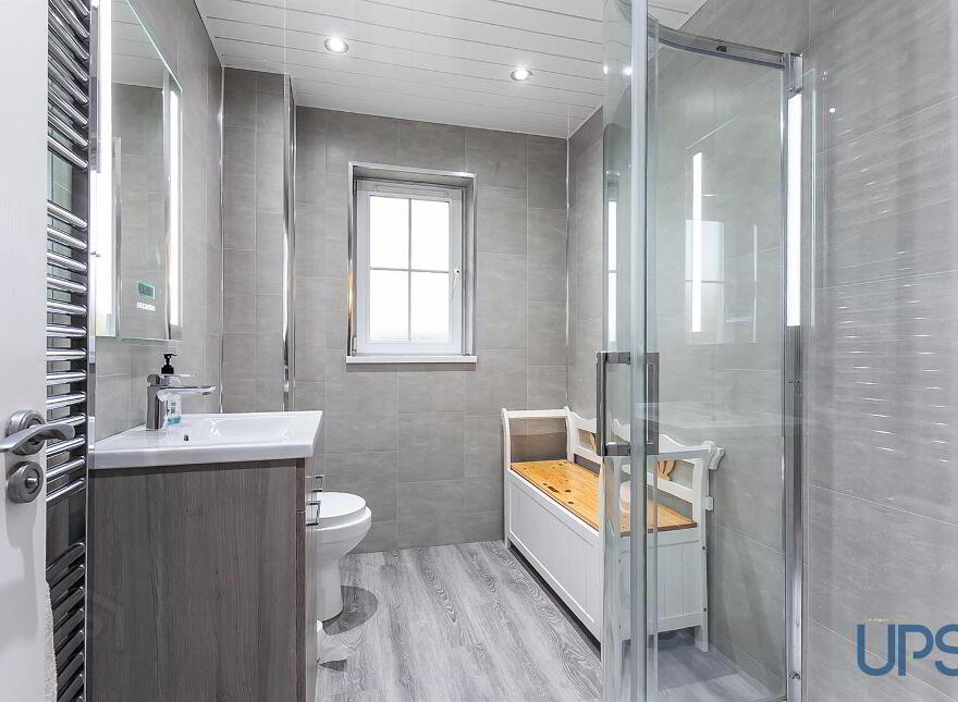 112 Lagmore Glen, Stewartstown Road, Dunmurry, Belfast, BT17 0WB