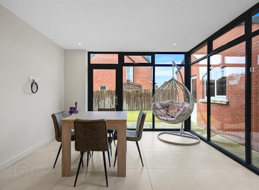 14 High Trees Crescent, Donaghadee, BT21 0GT