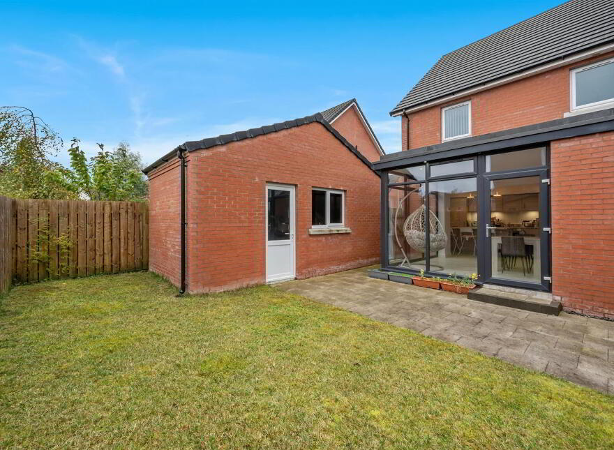 14 High Trees Crescent, Donaghadee, BT21 0GT