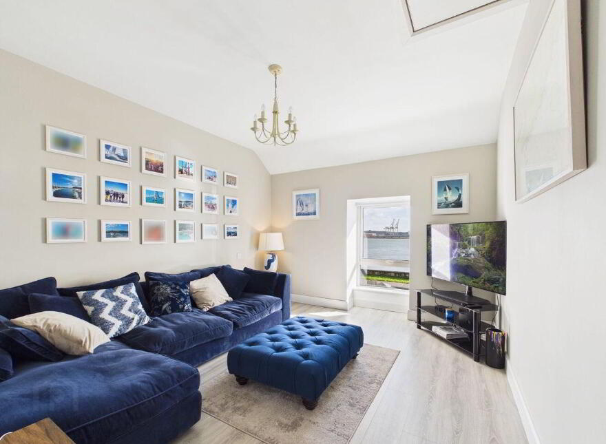 Bayview, Strand Road, Monkstown, T12AE6N