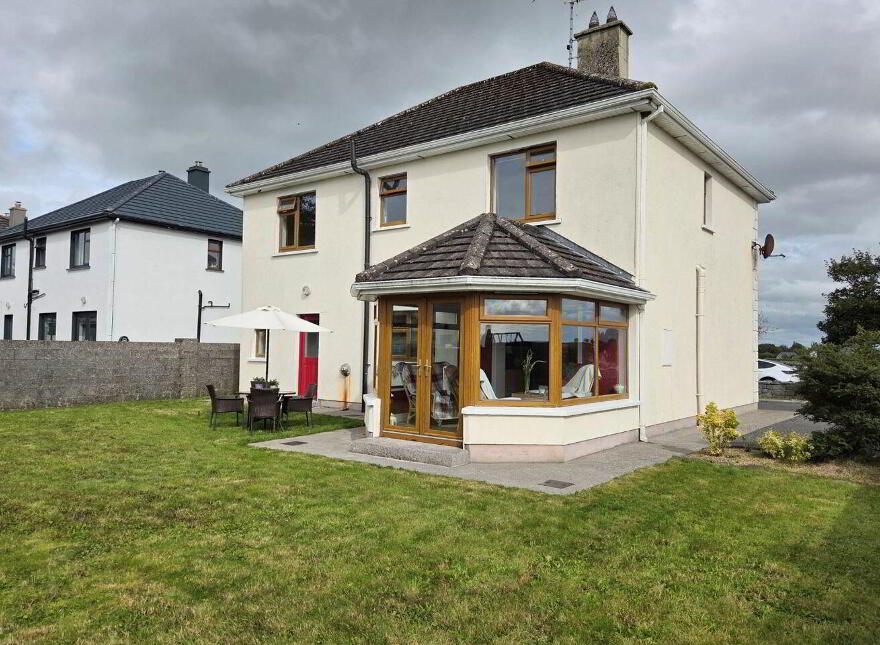 8 Churchfields, Shrule, H91P8C2