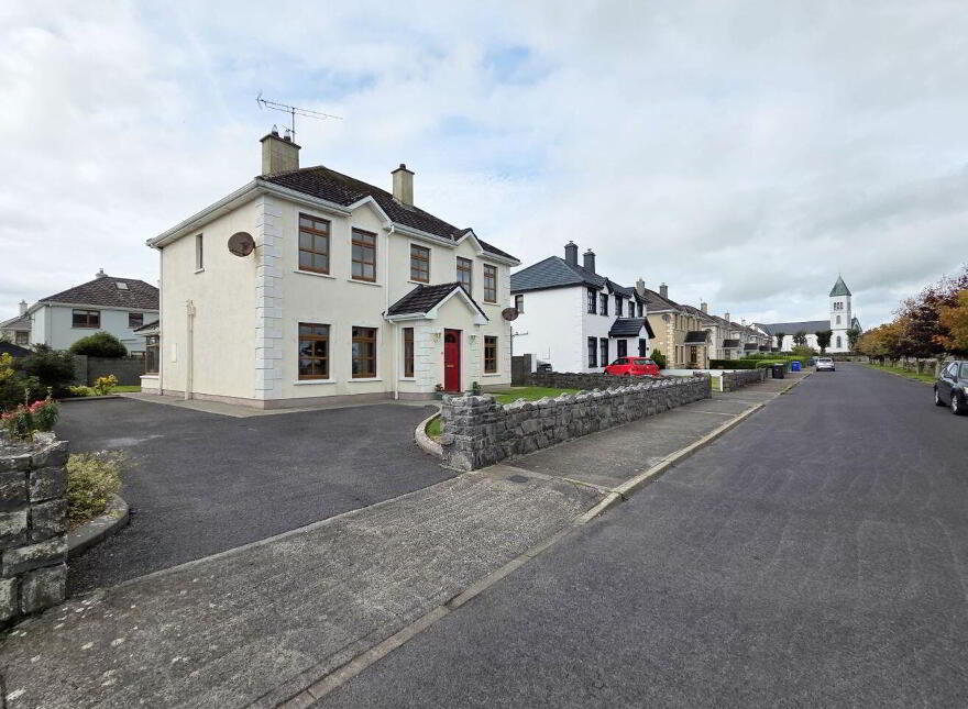 8 Churchfields, Shrule, H91P8C2