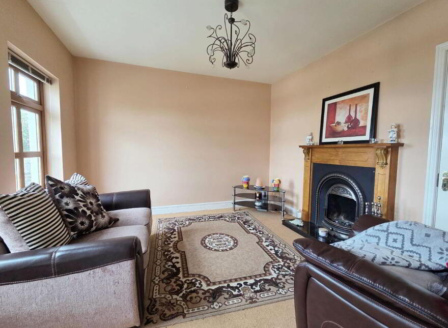 8 Churchfields, Shrule, H91P8C2