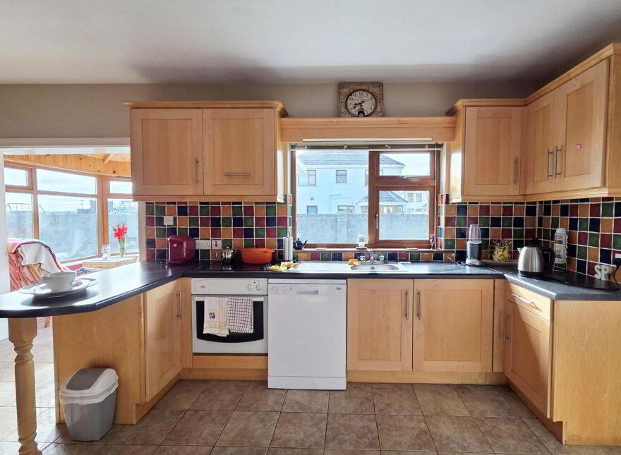 8 Churchfields, Shrule, H91P8C2