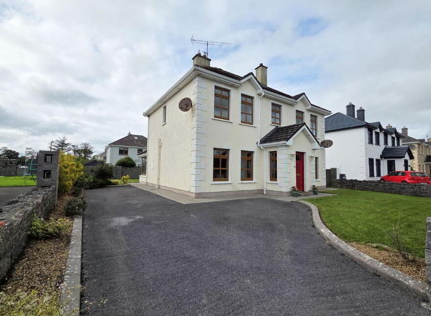 8 Churchfields, Shrule, H91P8C2