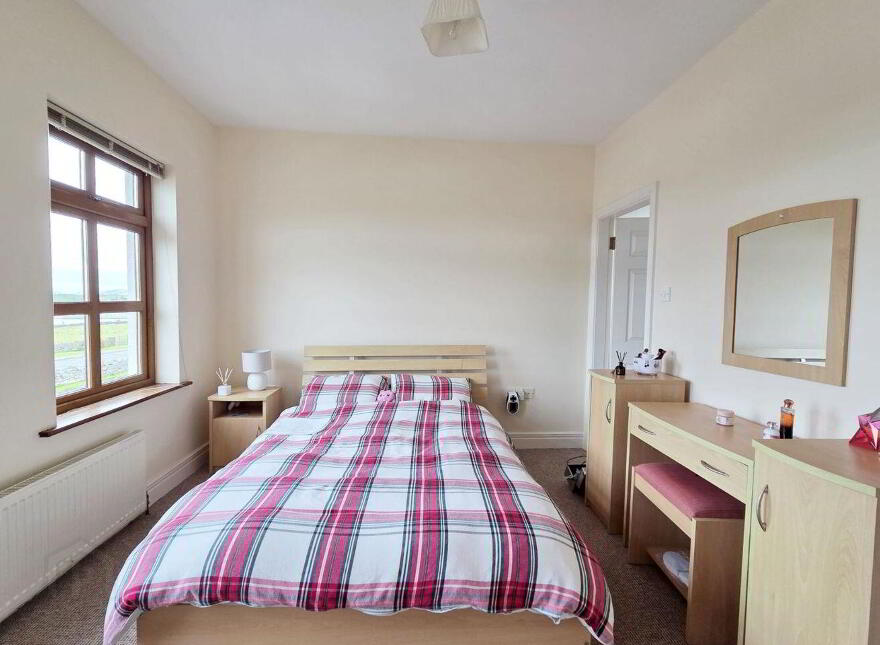 8 Churchfields, Shrule, H91P8C2
