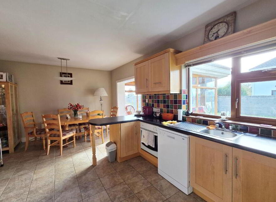 8 Churchfields, Shrule, H91P8C2