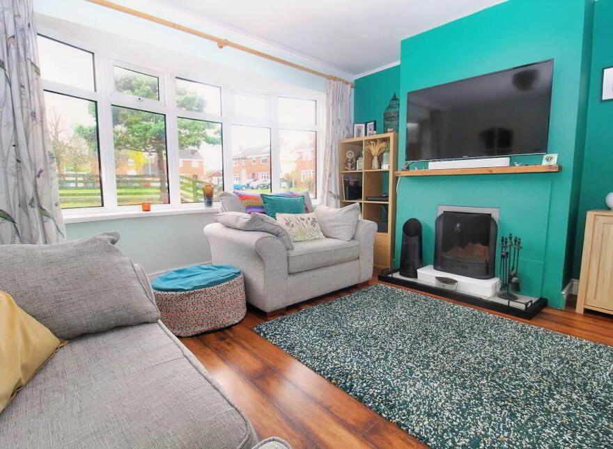3 Cloverhill Ave, Bangor, BT19 6HB