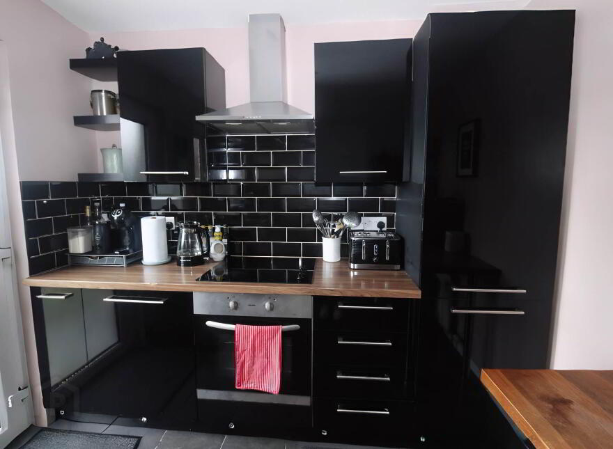 3 Cloverhill Ave, Bangor, BT19 6HB