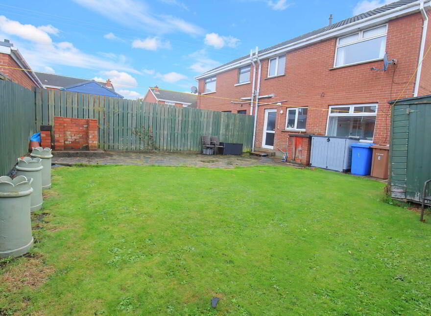 3 Cloverhill Ave, Bangor, BT19 6HB