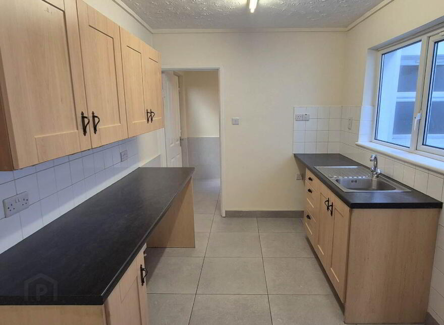 8 Maybrook Terrace, Buncrana Road, Derry, BT48 7QW