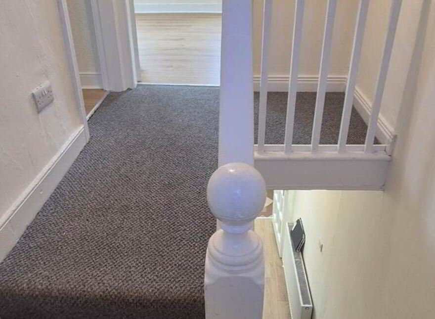 8 Maybrook Terrace, Buncrana Road, Derry, BT48 7QW