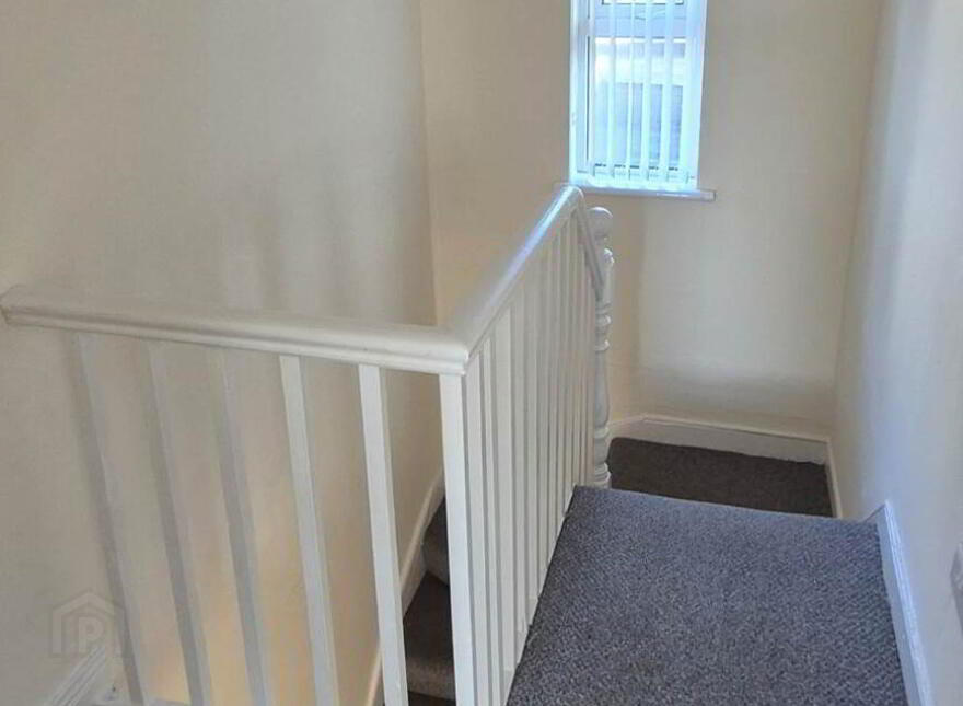 8 Maybrook Terrace, Buncrana Road, Derry, BT48 7QW